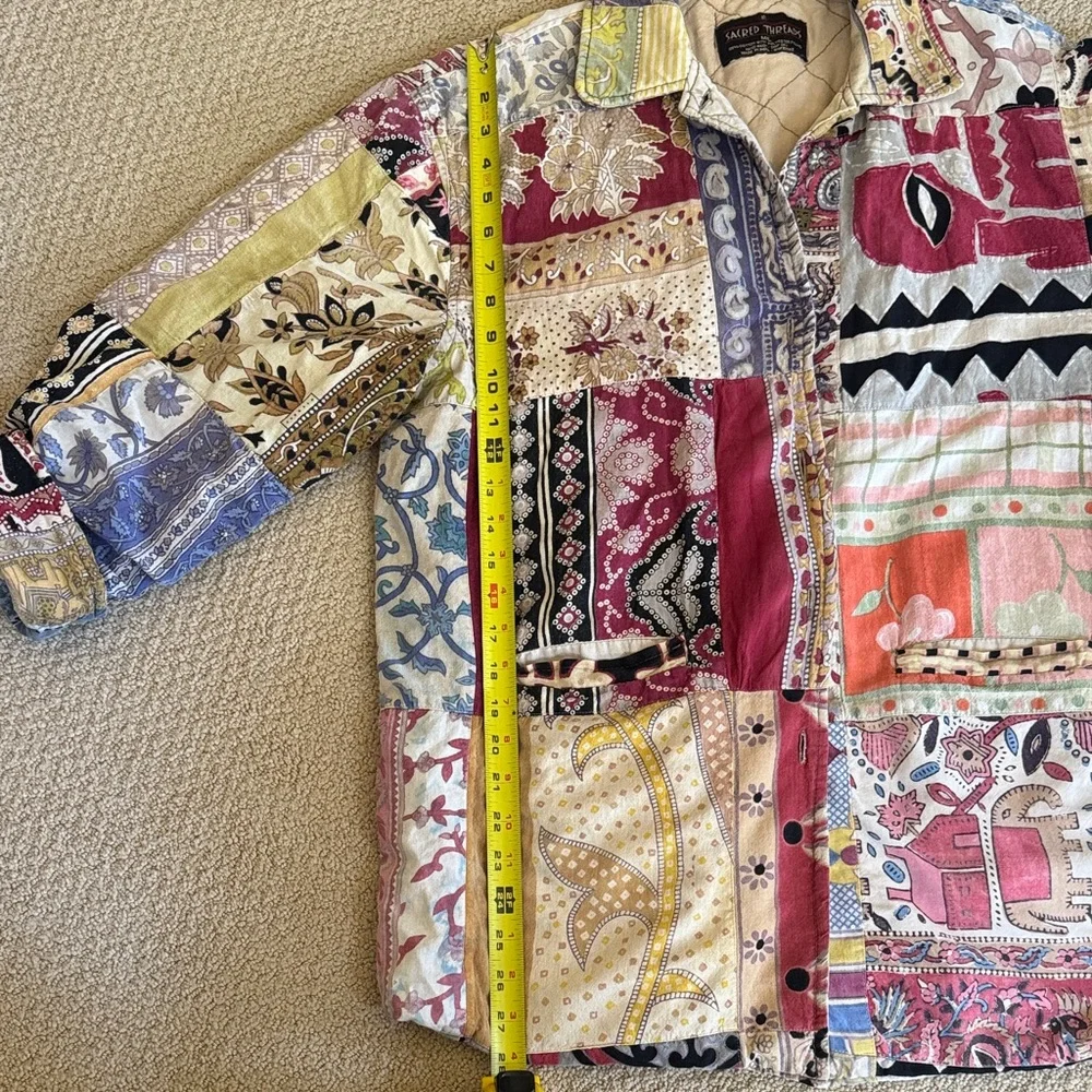 Sacred Thread Quilted Patchwork Women's Jacket in Multicolor - Picture 7 of 7